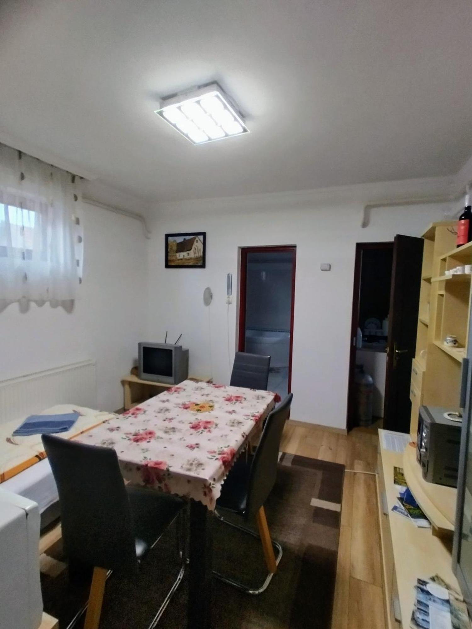 Bundik Vendégház Berettyóújfalu Zimmer foto